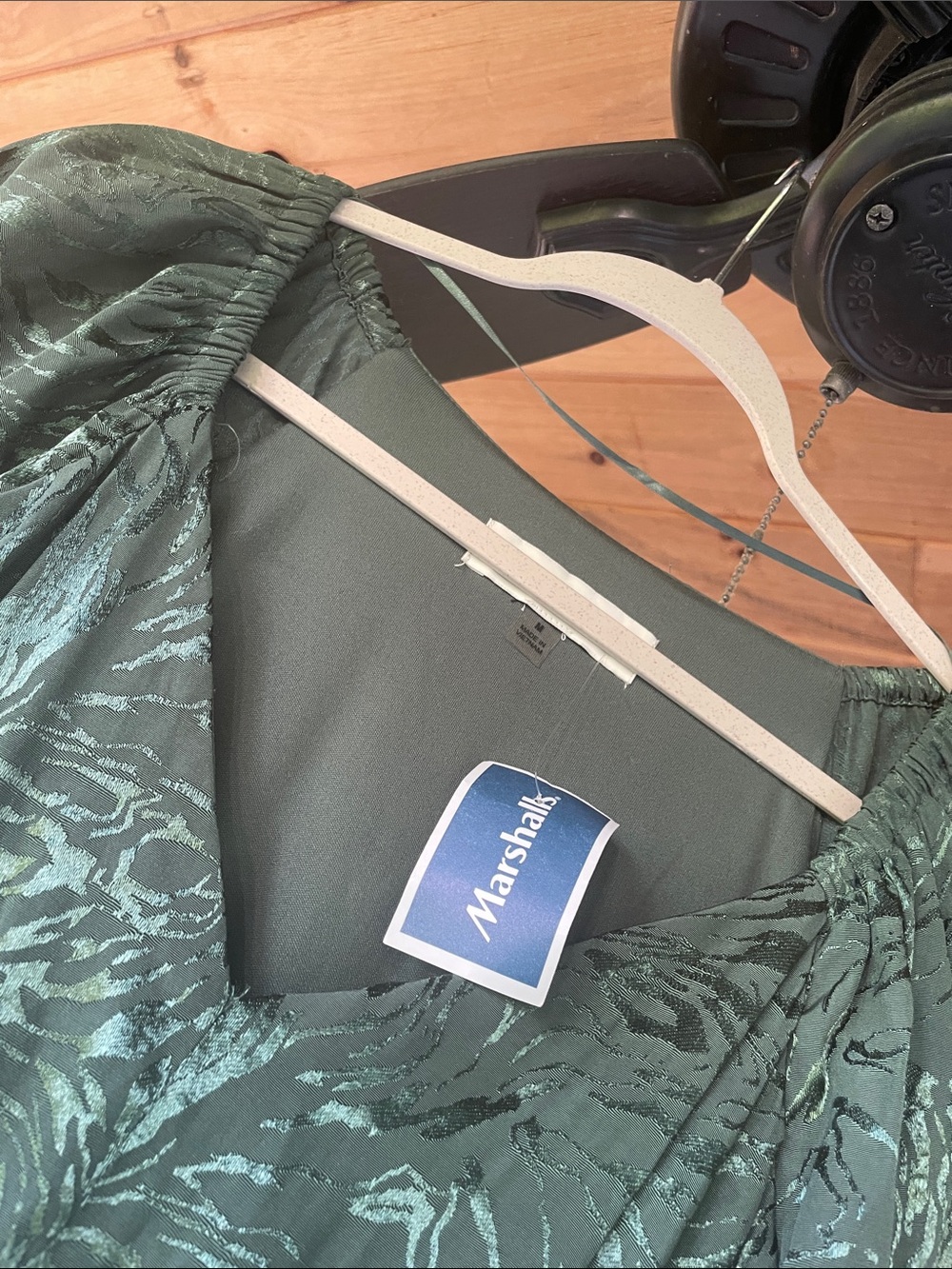 Taylor Emerald Green Textured Maxi Dress - Picture 7 of 11